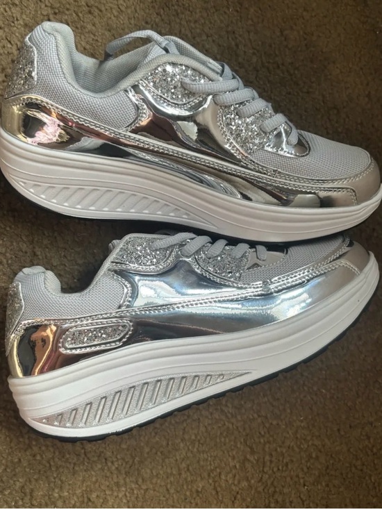 & Other Stories Silver Metallic Platform Sneakers - Picture 2 of 3